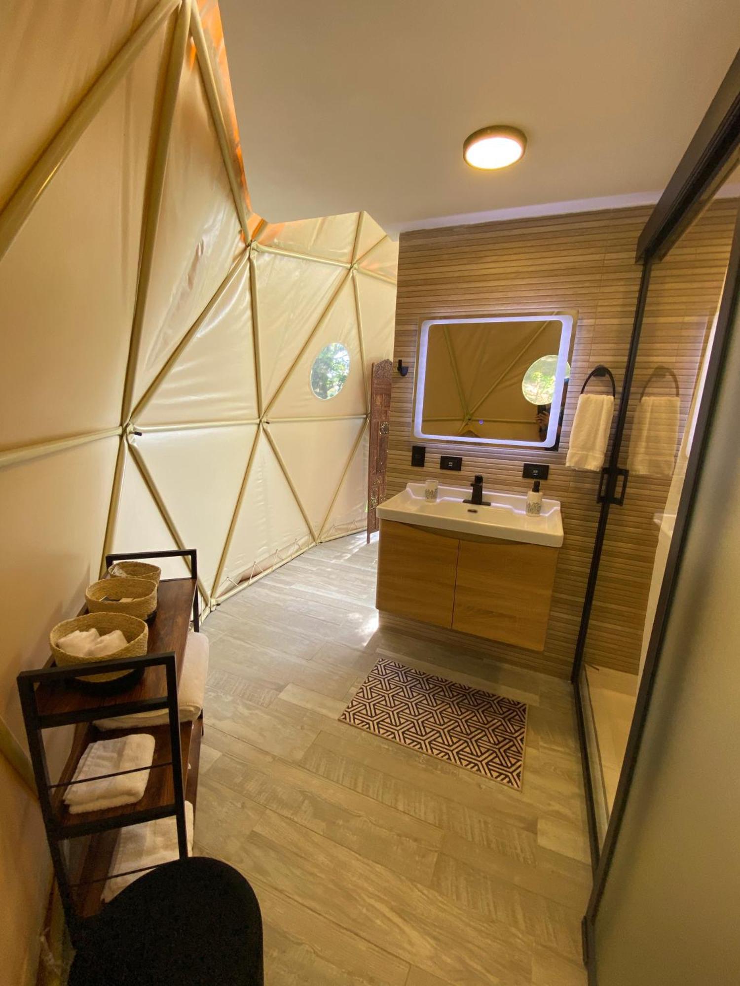 Way To Heaven Glamping Hotel Monteverde Exterior photo